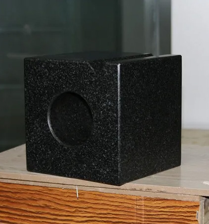GRANITE SQUARE BOX